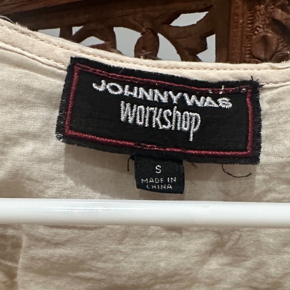Johnny Was Cream Embroidered Blouse - Picture 3 of 3